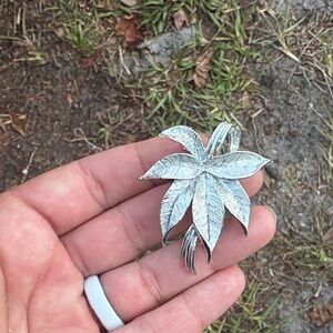 Silver Leaf Pendant